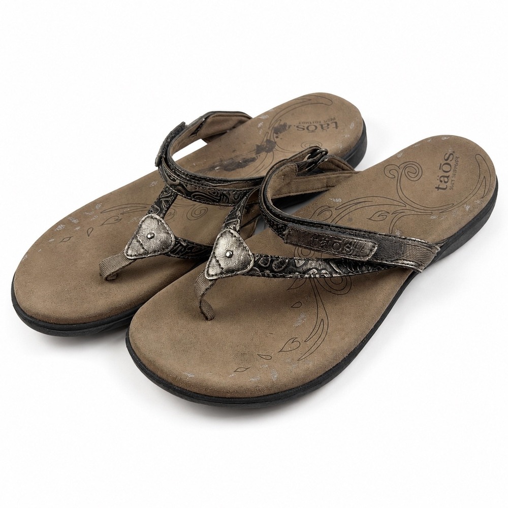 Taos Metallic Embossed Leather Thong Sheila Stone Sandals Women's Size 8